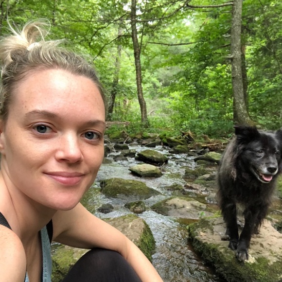 Meet your Posher, Carolyn - Picture 1 of 1